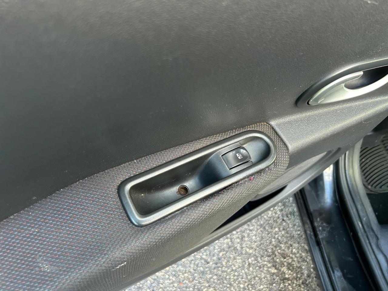 Renault Clio 1.5 dCi 85CV 5 porte AUTOMATICA