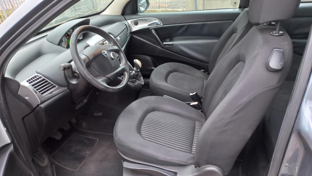 Lancia Ypsilon 1.2 Argento