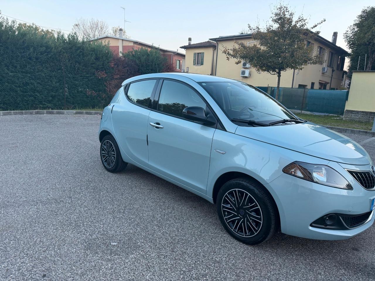 Lancia Ypsilon 1.2 Gpl - NEOPATENTATI - 12 MESI DI GARANZIA -