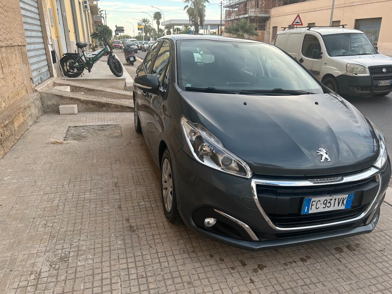 Peugeot 208 BlueHDi 75 S&S 5 porte Active