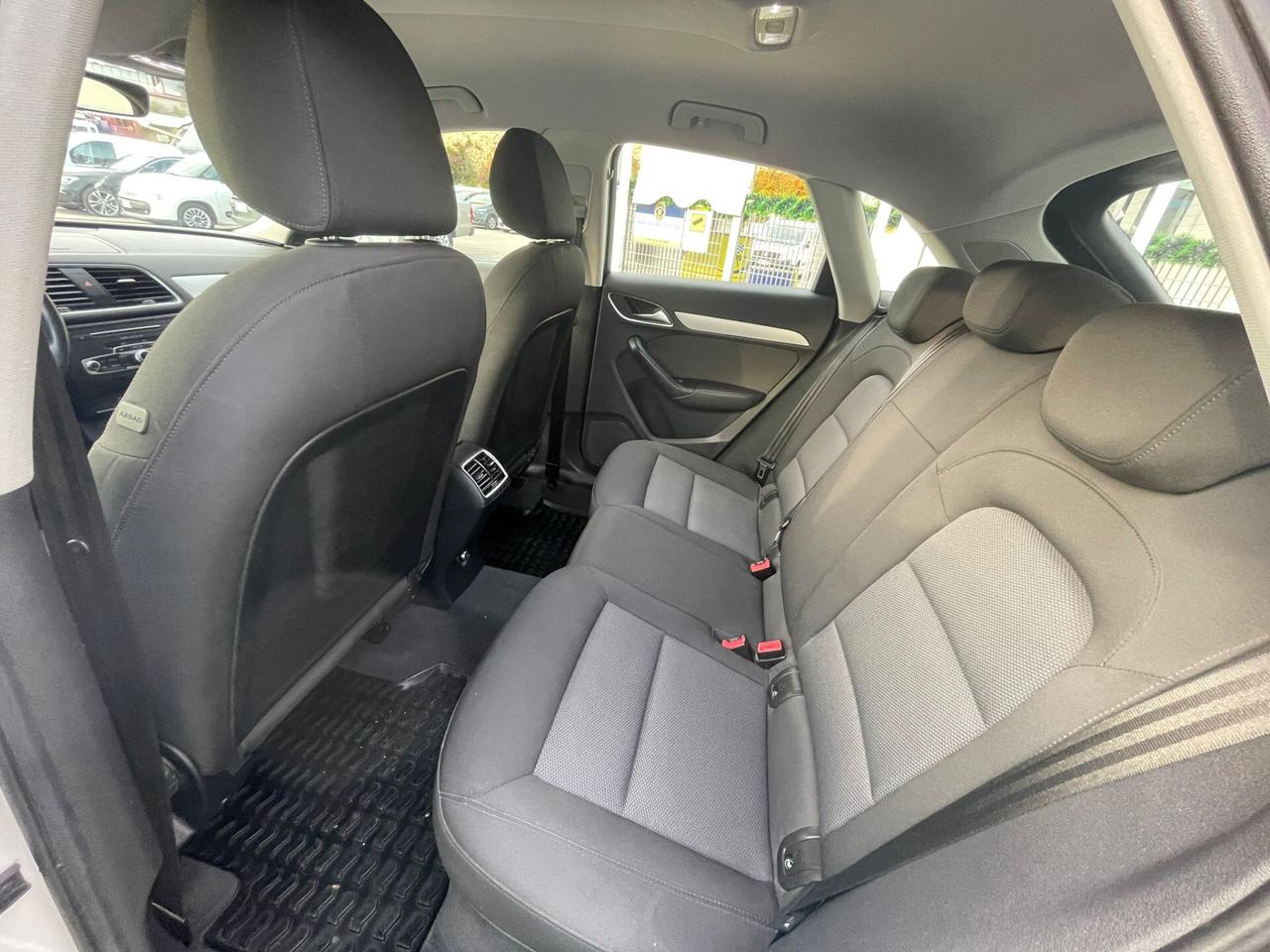 Audi Q3 2.0 TDI 150 CV Business