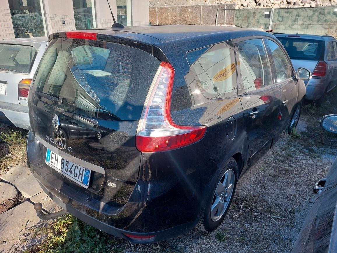 Renault Scenic 1.5 DCI 110 CV danno al motore