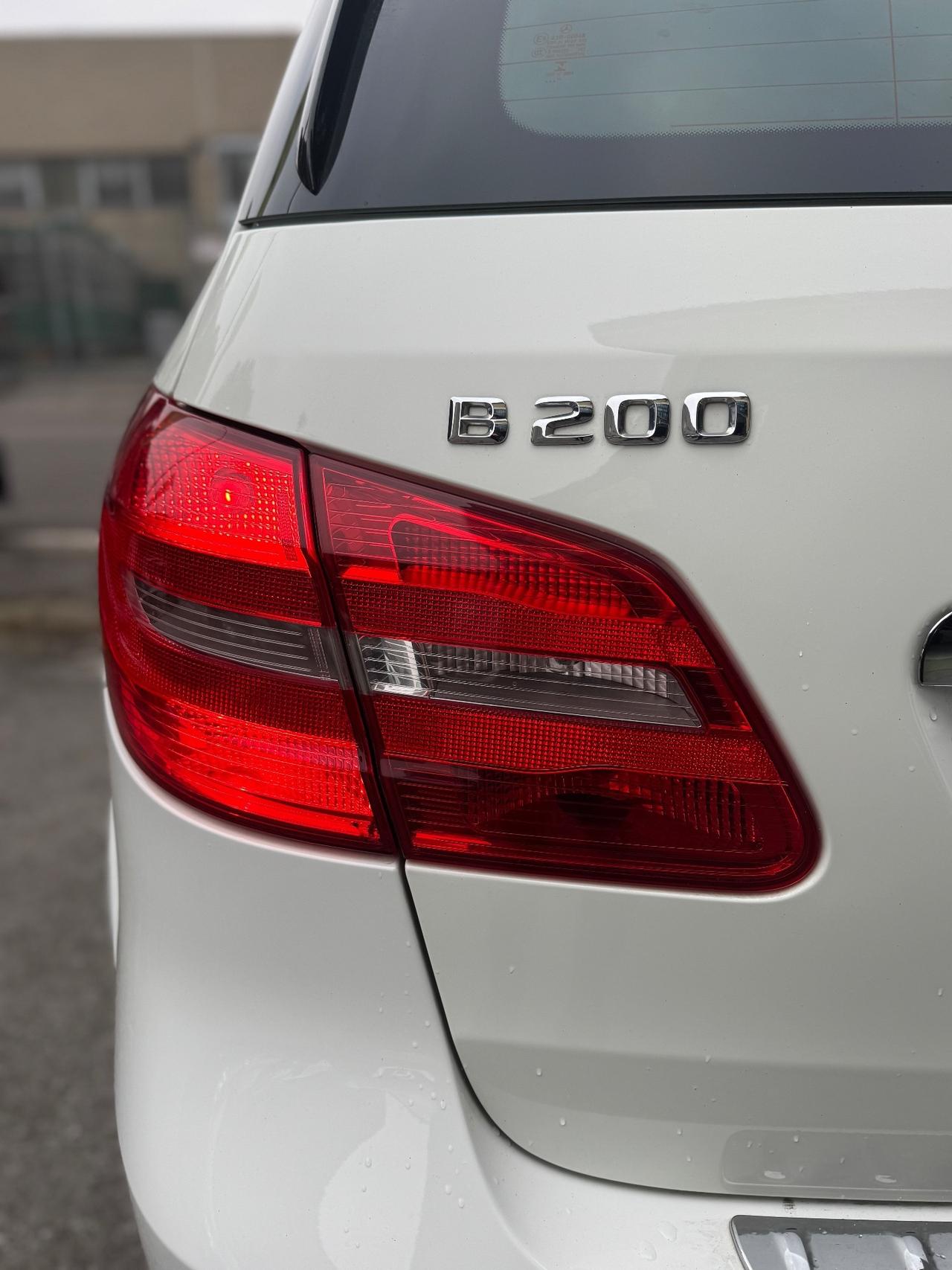 Mercedes-benz B 200 NGD Executive