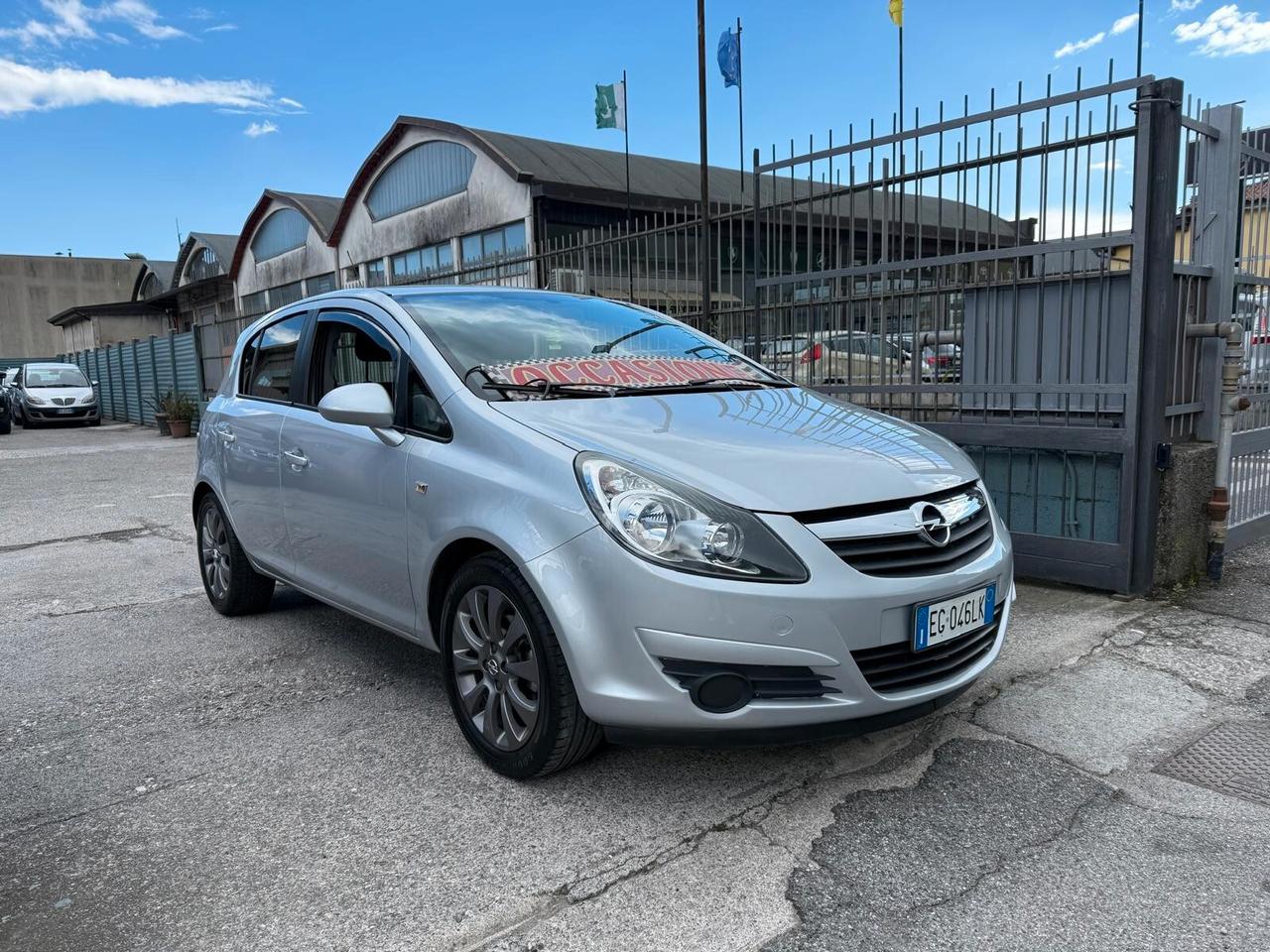 Opel CORSA 1.2 5 PORTE Club