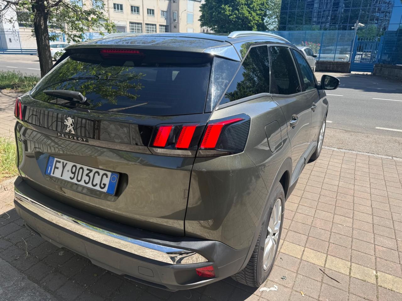Peugeot 3008 BlueHDi 130 S&S Business