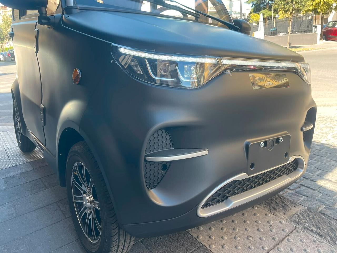 Minicar Elettrica Microfive London Pronta consegna