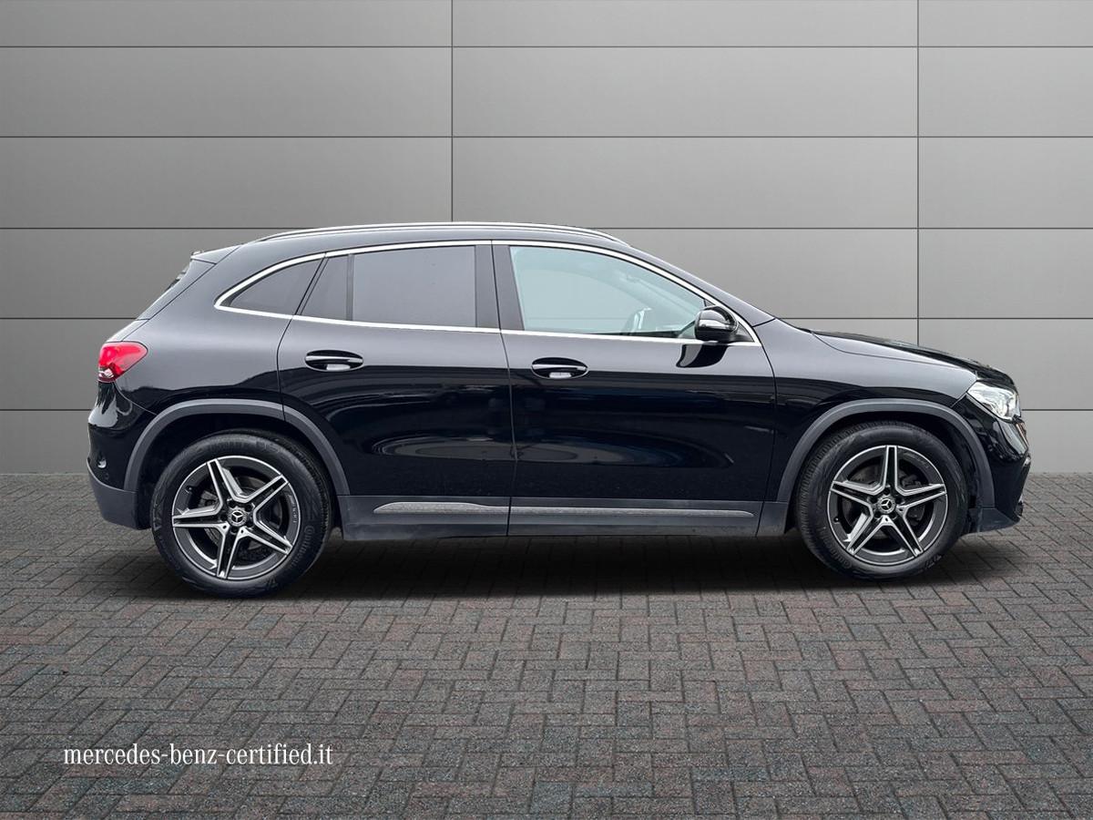Mercedes-Benz GLA 220 d Premium 4matic auto