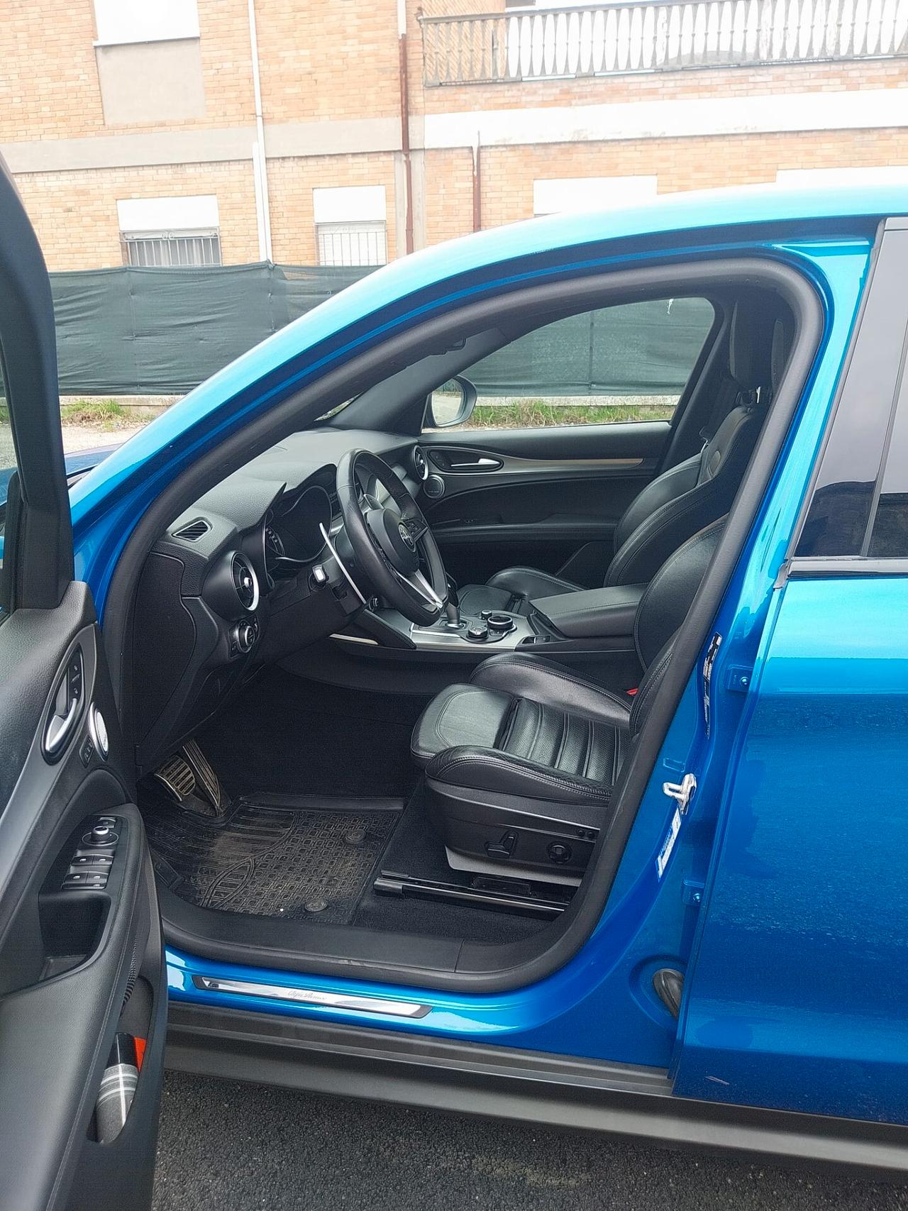 Alfa Romeo Stelvio 2.2 Turbodiesel 210 CV AT8 Q4 Executive