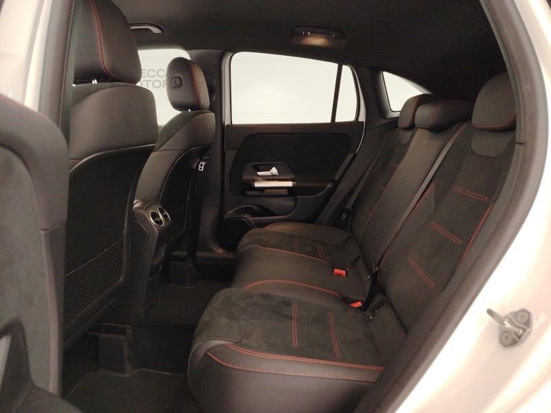 Mercedes GLA 200 200 D Premium 8G-DCT