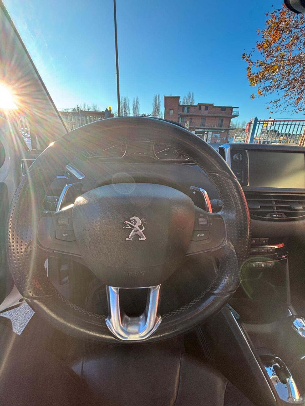 Peugeot 208 BlueHDi 2014