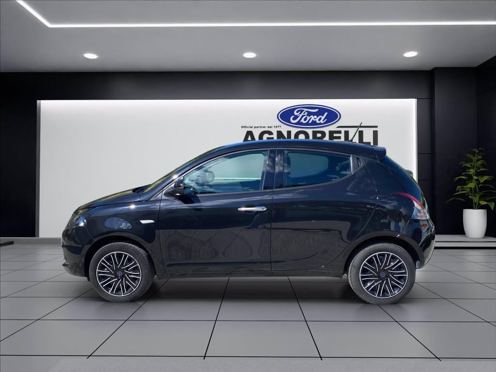 LANCIA Ypsilon 1.0 firefly hybrid Gold s&s 70cv 5p.ti del 2023