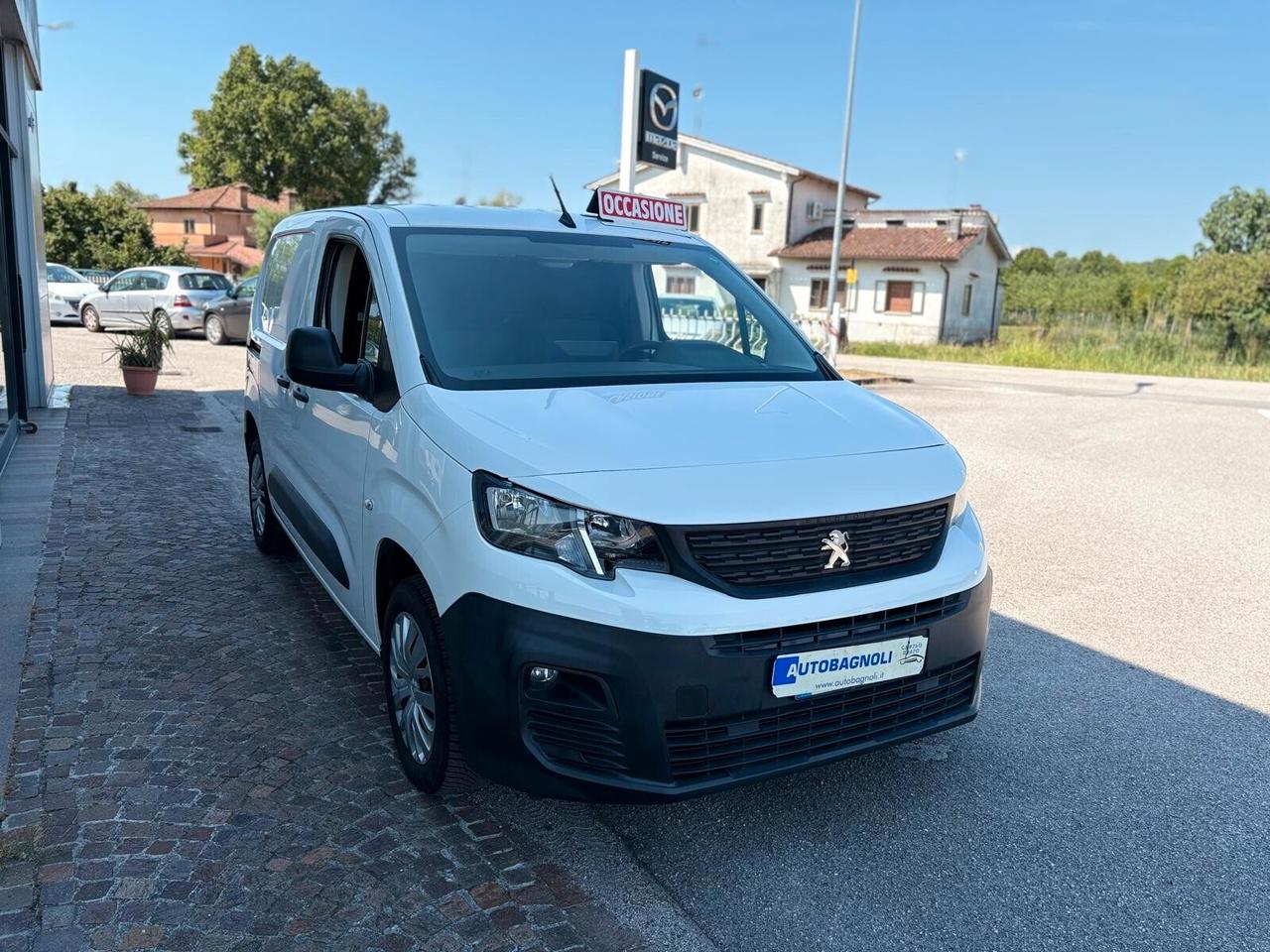 Peugeot Partner PREMIUM BlueHDi 100 L1 PC SPOTICAR