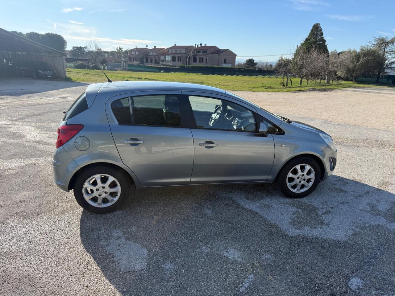 Opel Corsa 1.2 Benzina/Metano Neopatentati UNIPROPRI