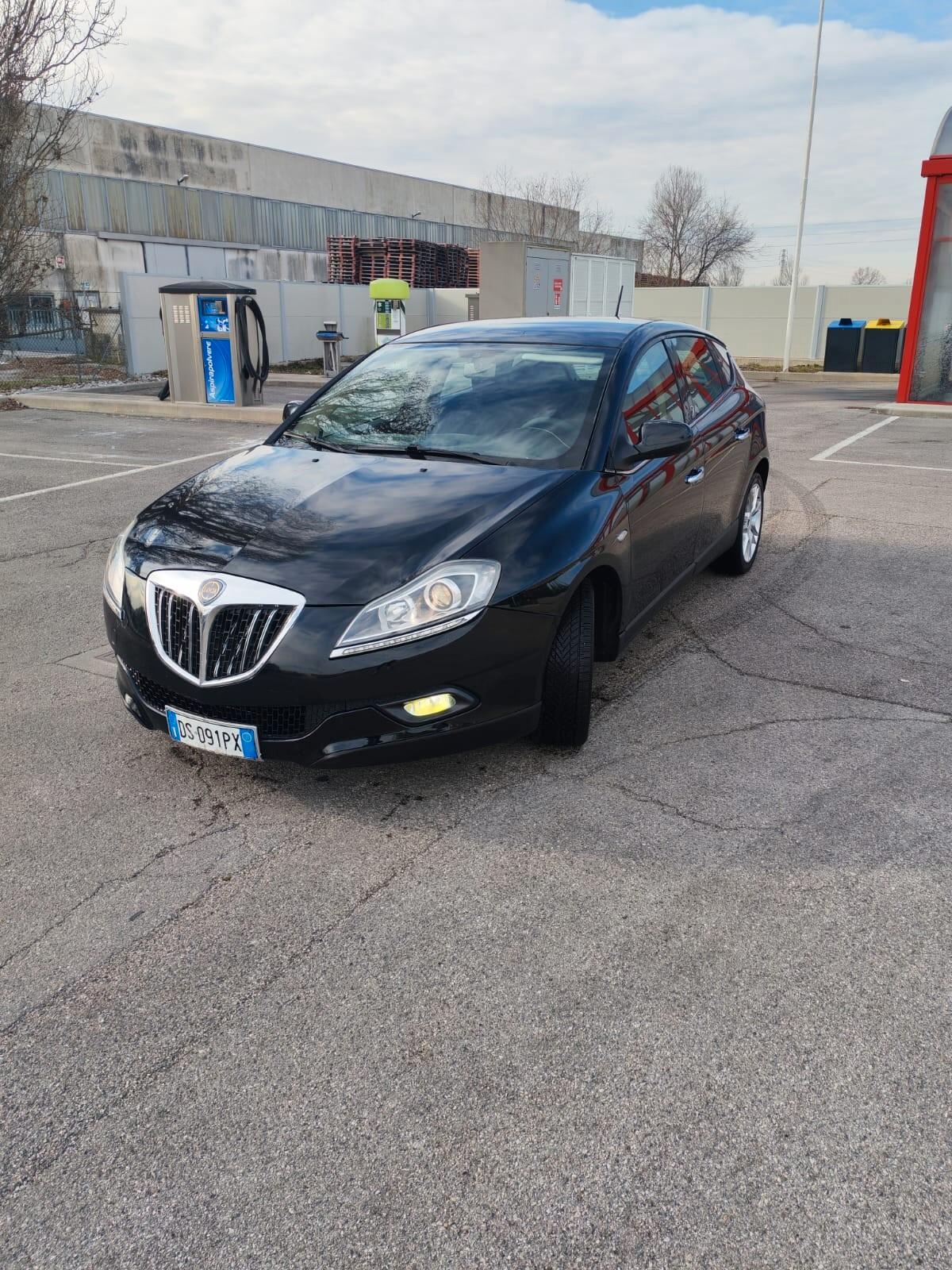 Lancia Delta 1.4 T-Jet 120 CV Oro