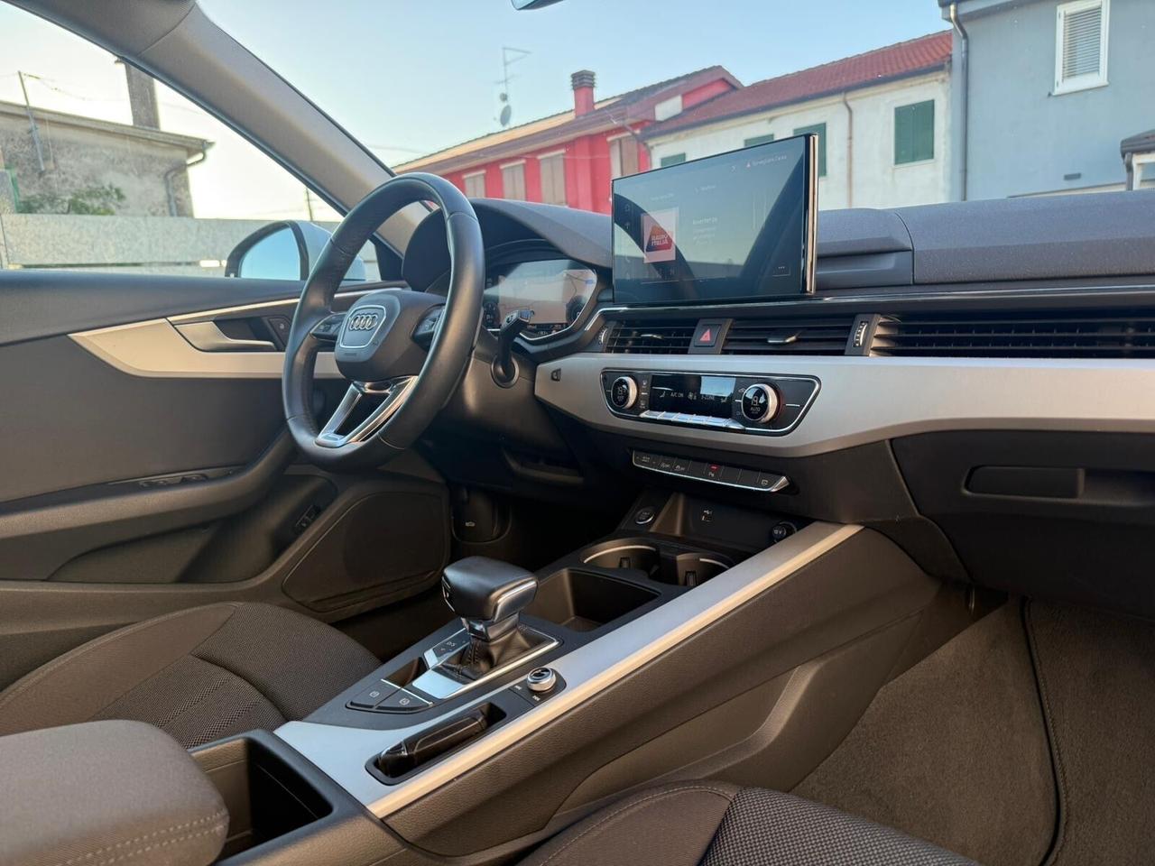 Audi A4 Avant ADVANCED Matrix