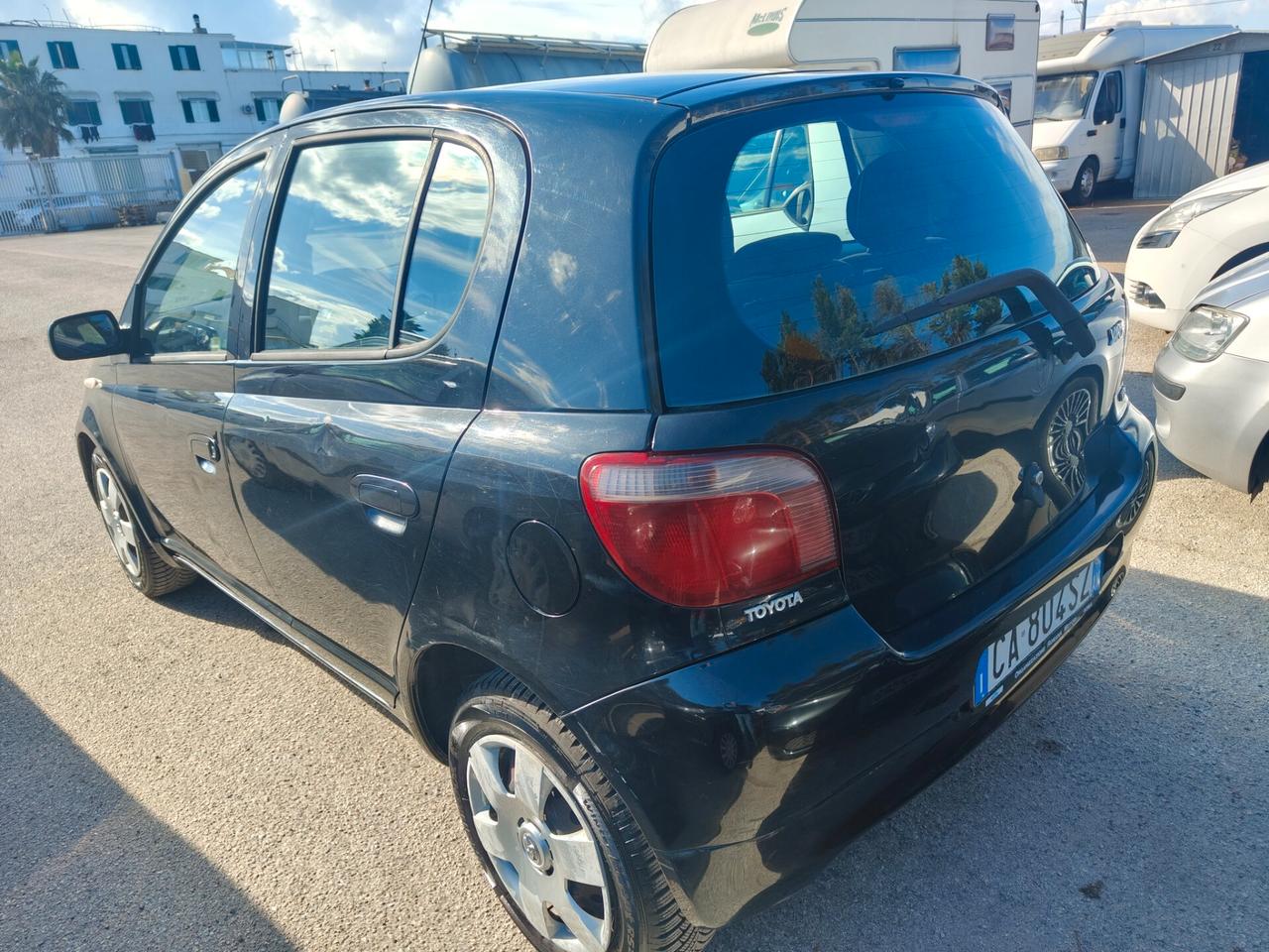 Toyota Yaris 1.0i 16V cat 5 porte