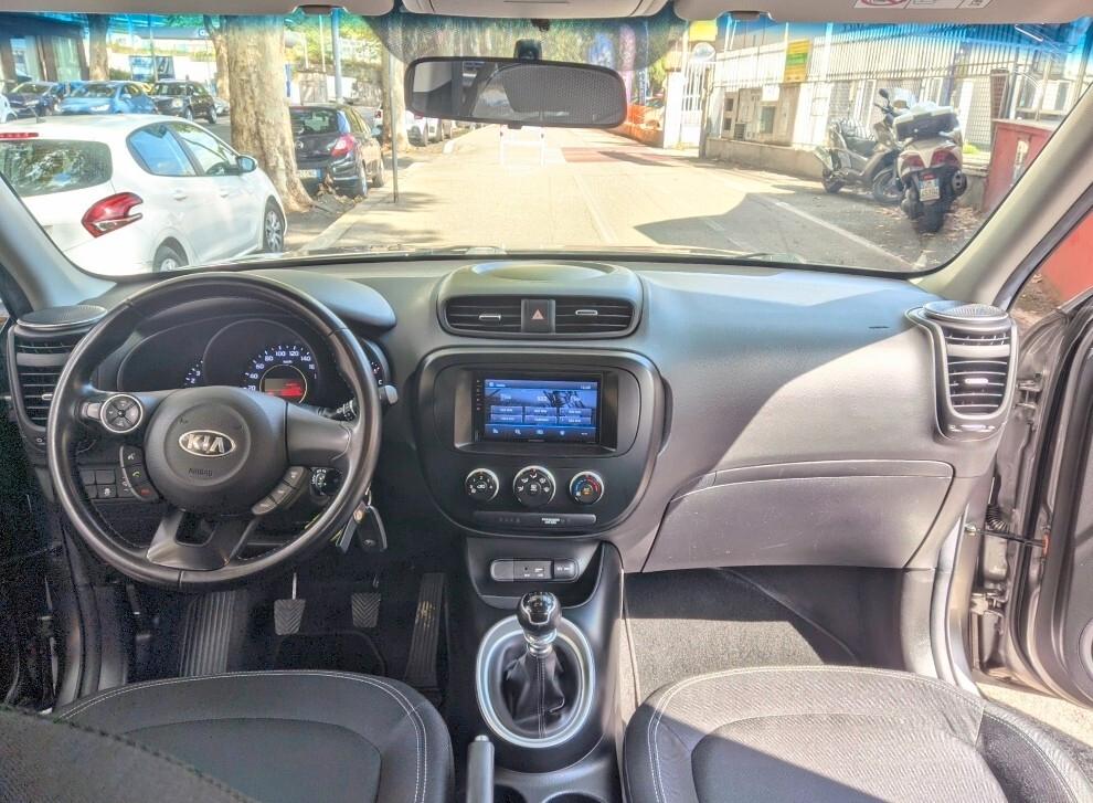 Kia Soul 1.6 CRDi UNICO PROPRIETARIO RETROCAMERA