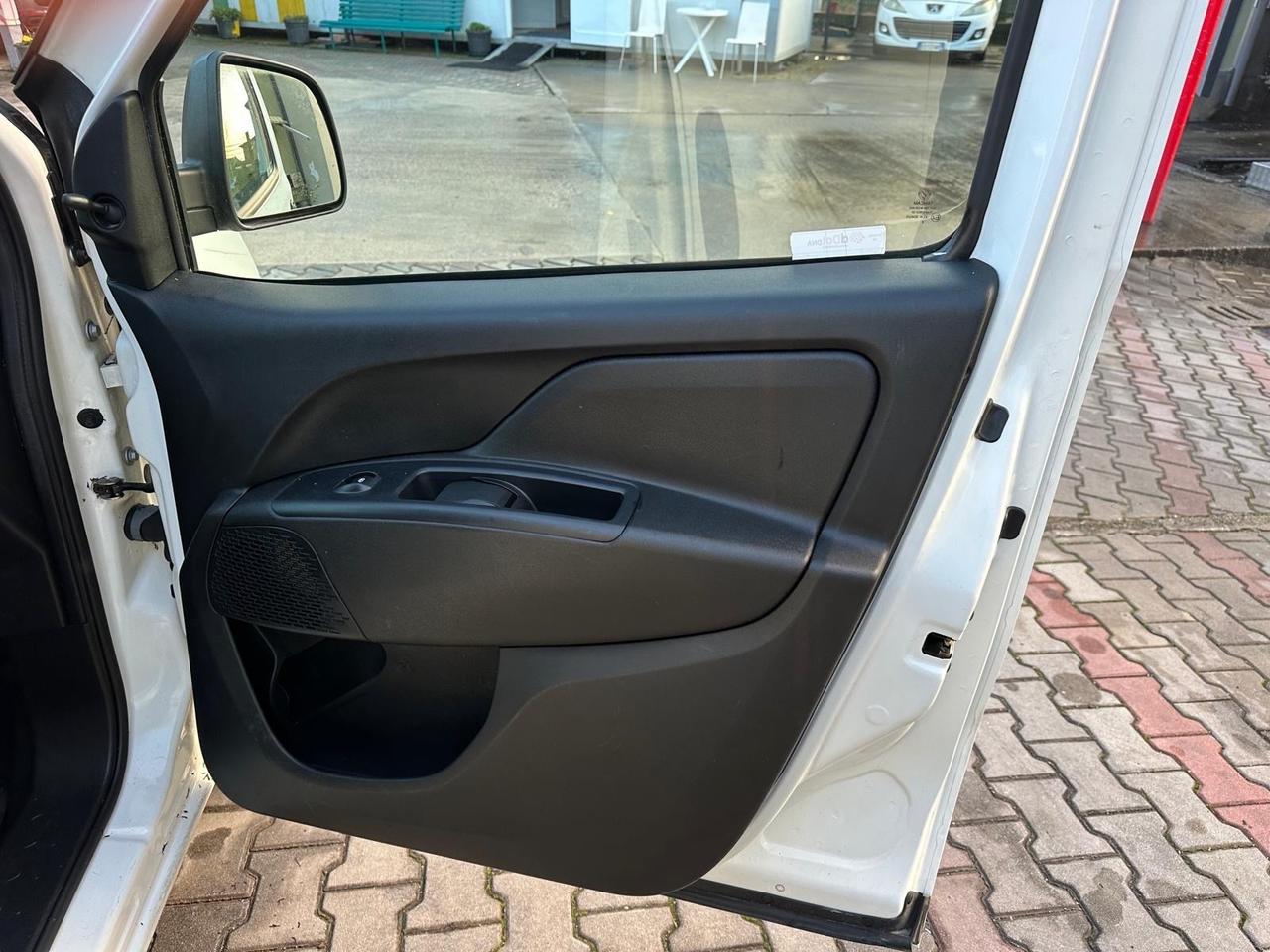 Fiat Doblo Doblò 1.4 Natural Power PL-TN Cargo Maxi Lounge