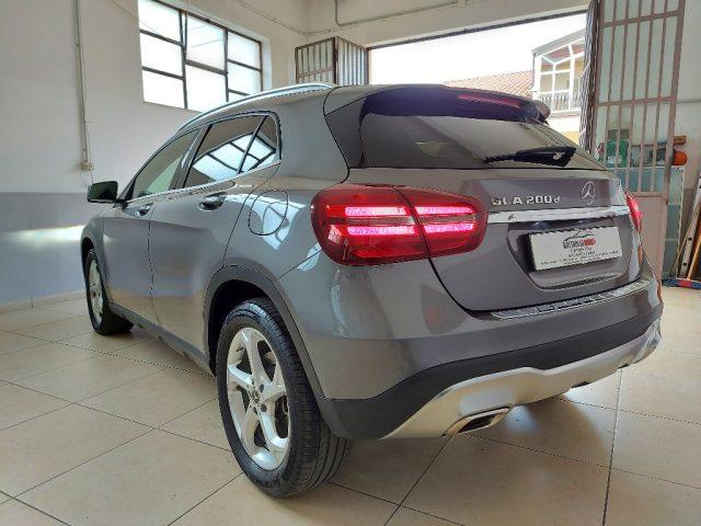 MERCEDES-BENZ GLA 200 d Automatic Sport