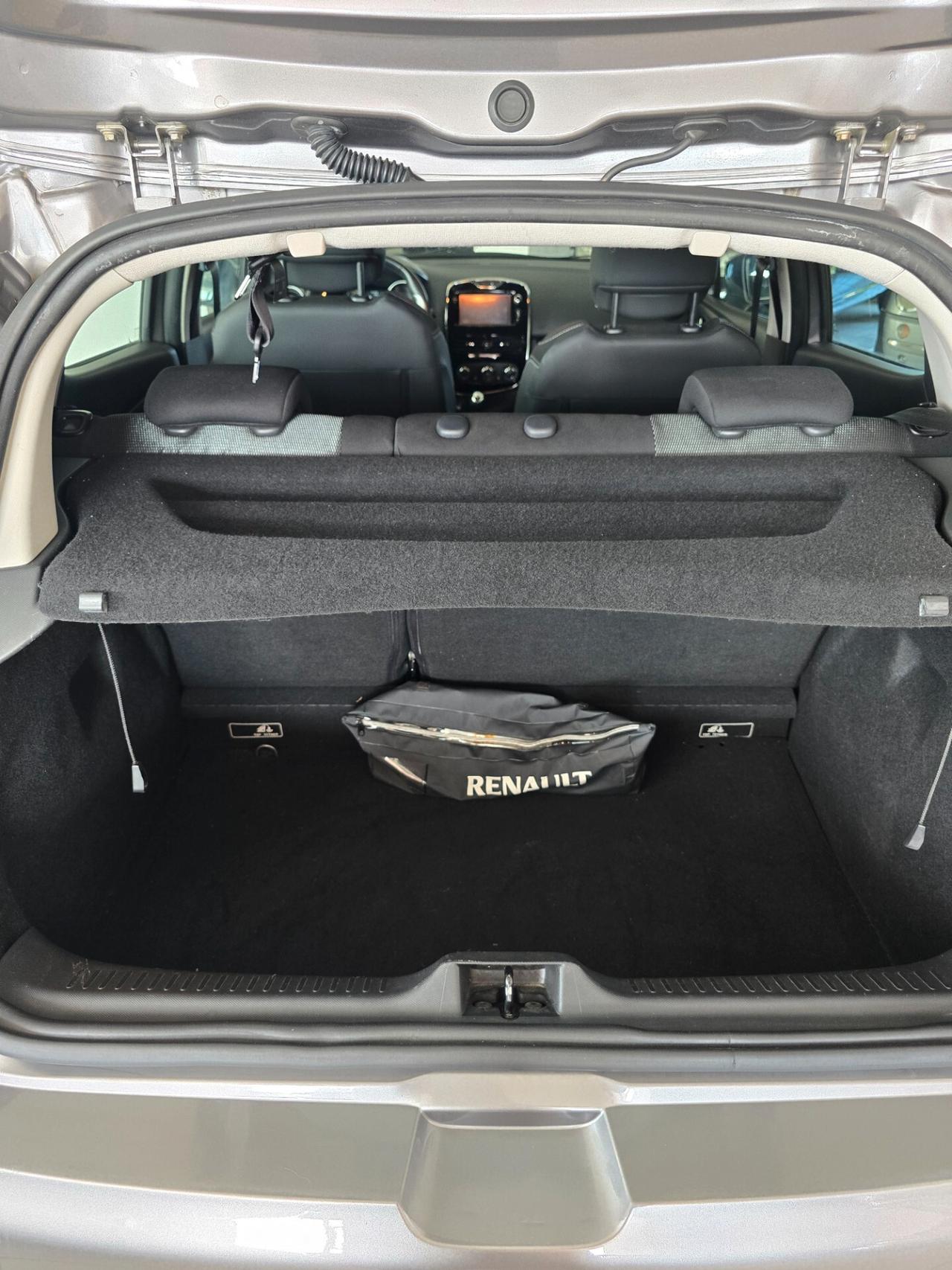 Renault Clio 1.5 dCi 90CV Costume National