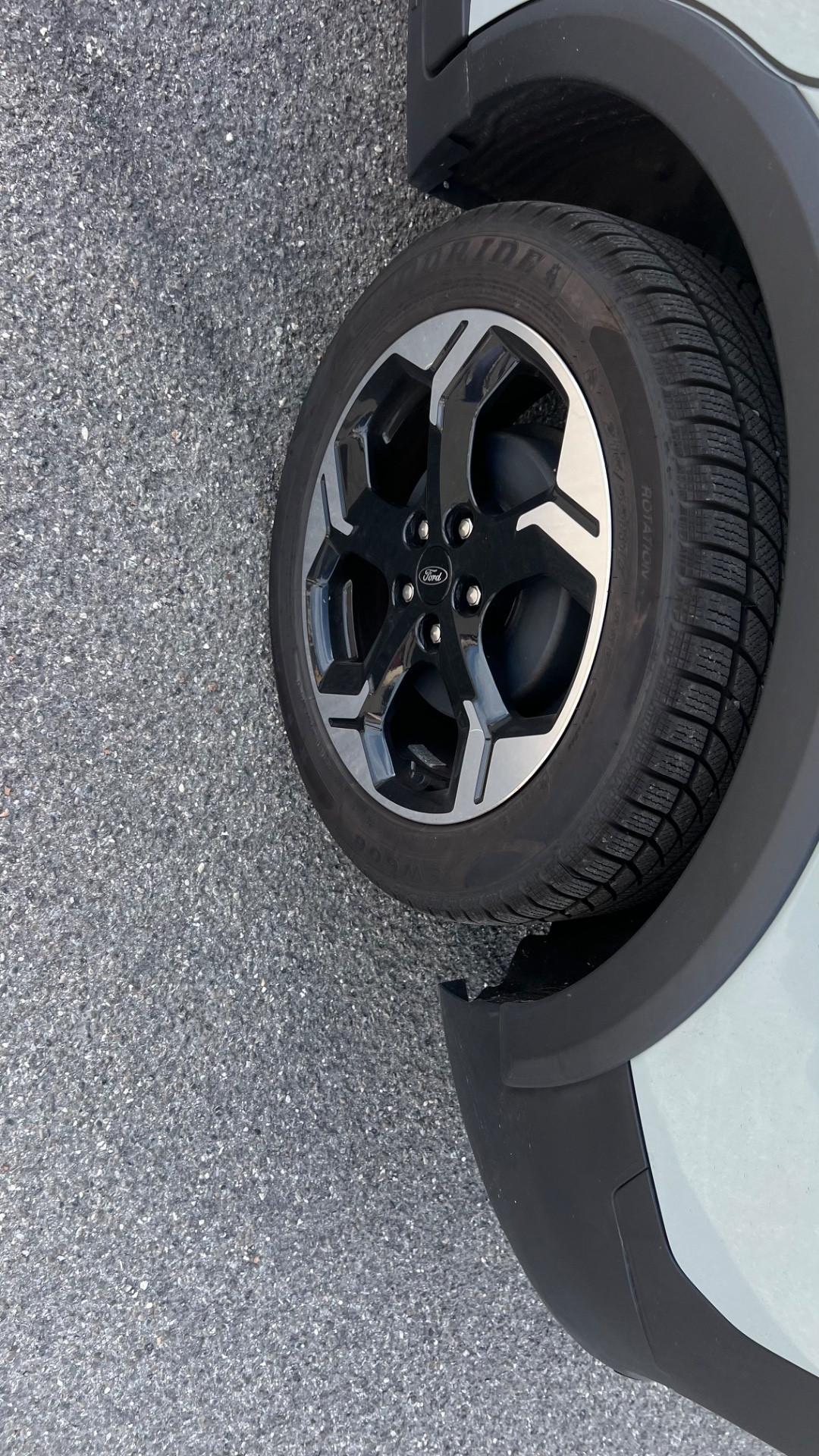 Ford Tourneo Courier 1.0 EcoBoost Active