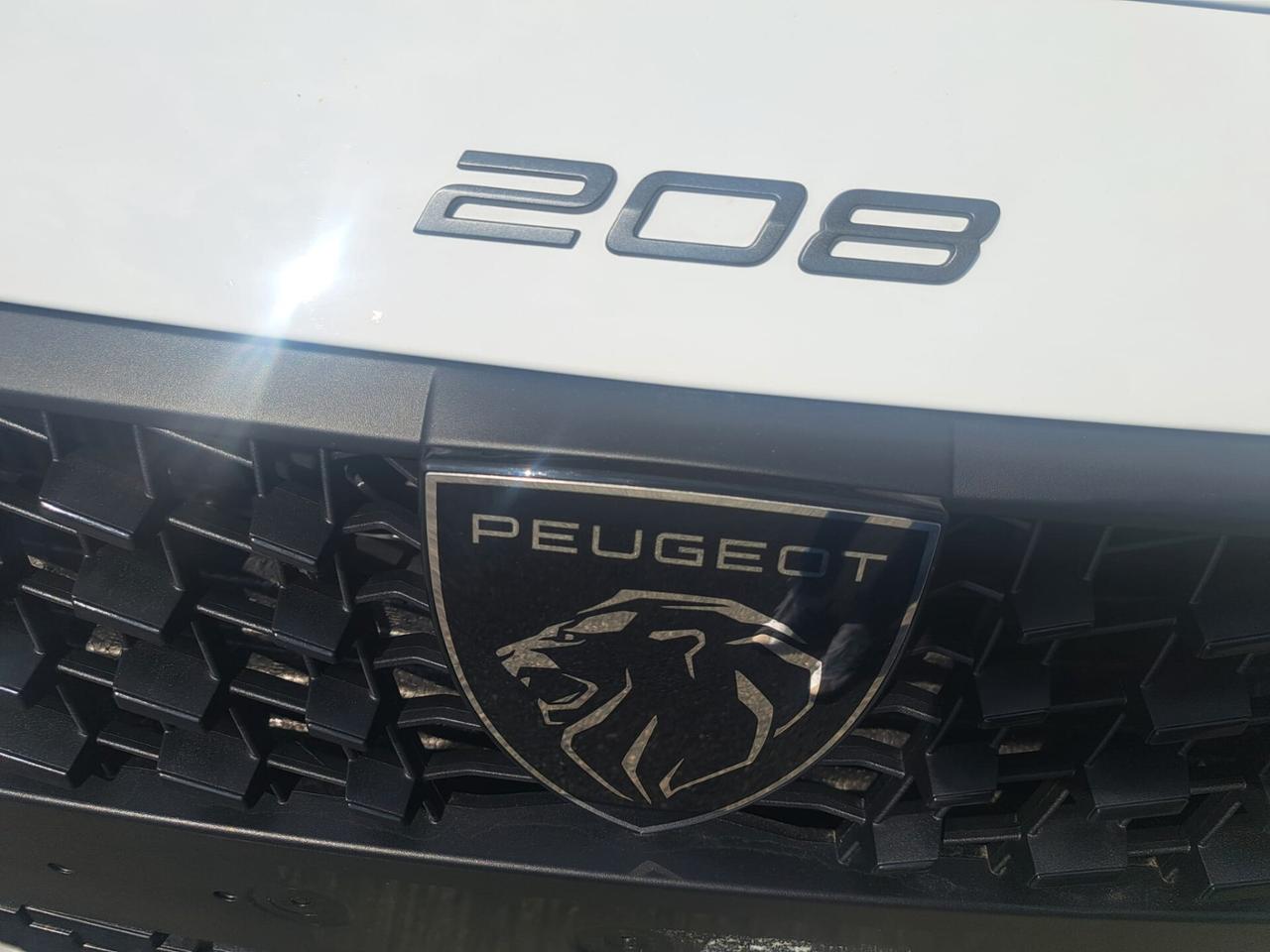 Peugeot 208 HYBRID 110 CV NESSUN OBBLIGO FINANZIARIO !!