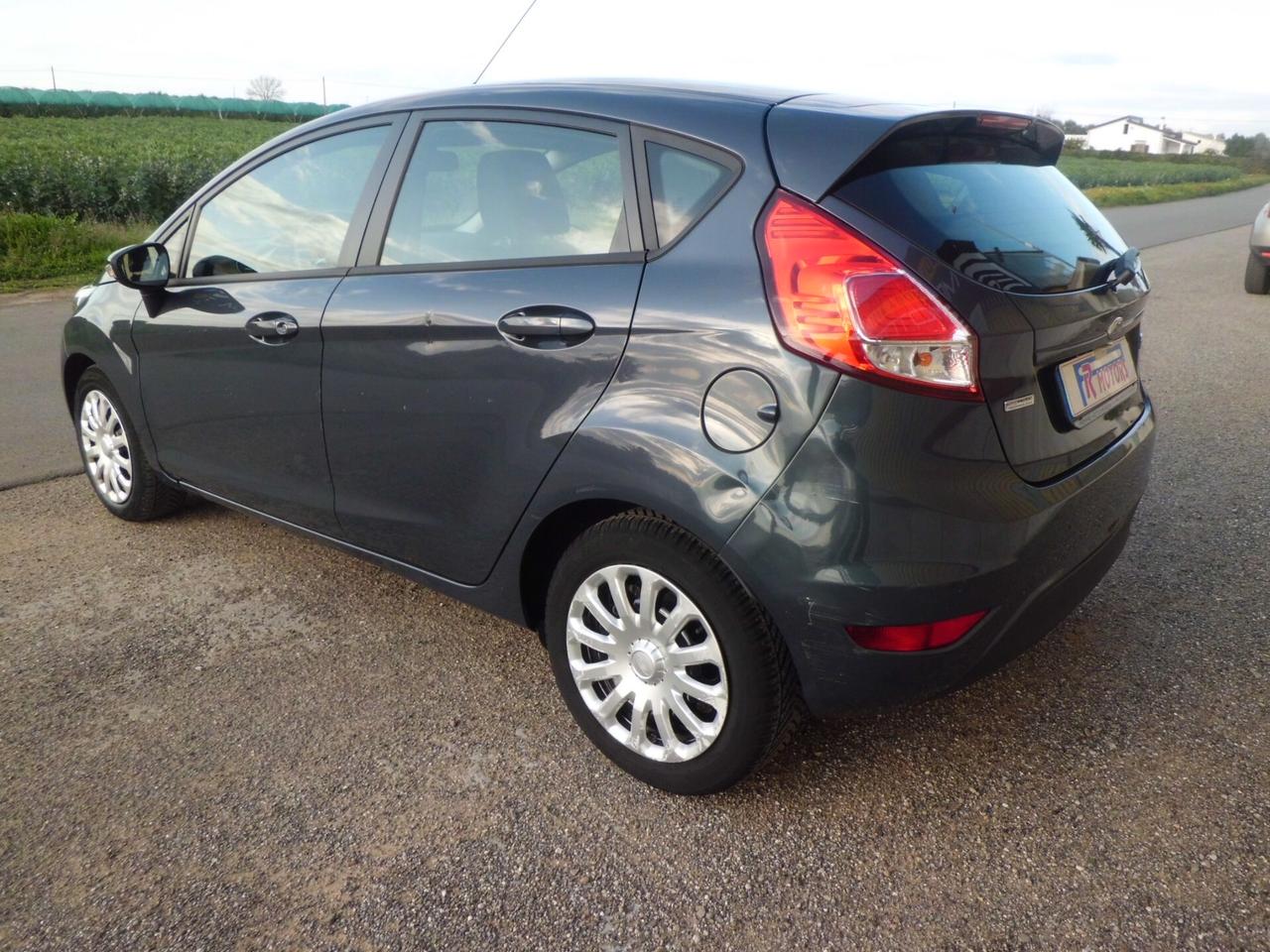 Ford Fiesta 1.5 TDCi 75CV 5 porte Titanium