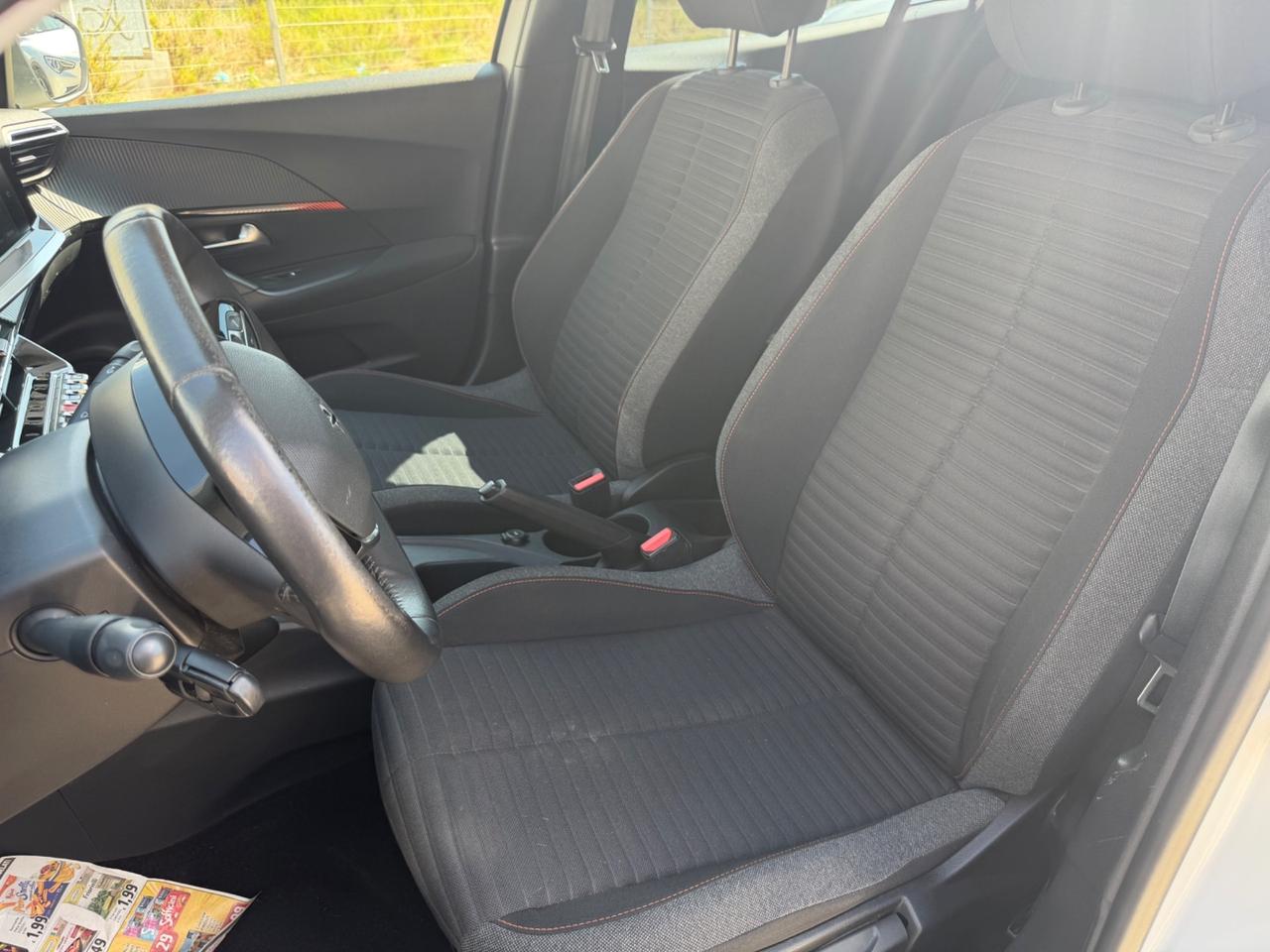 Peugeot 2008 BlueHDi 130 S&S EAT8 Allure