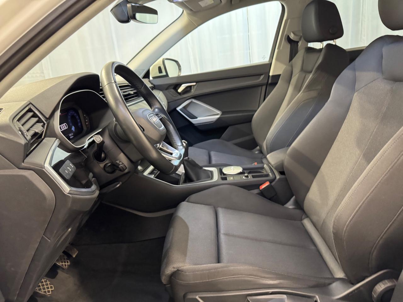 Audi Q3 35 TDI Business Advanced