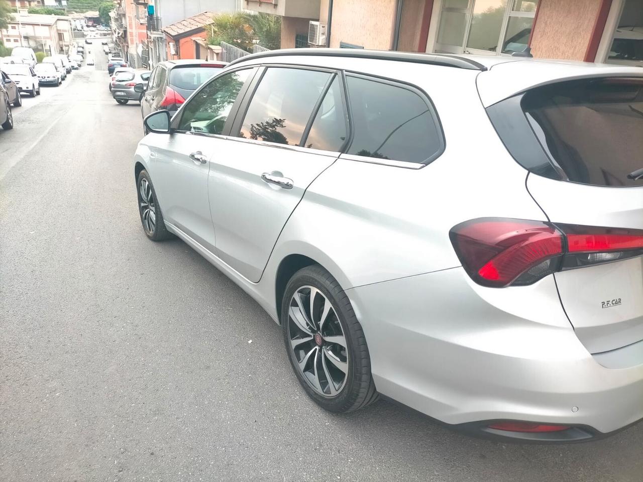 Fiat Tipo 1.6 Mjt S&S SW Lounge