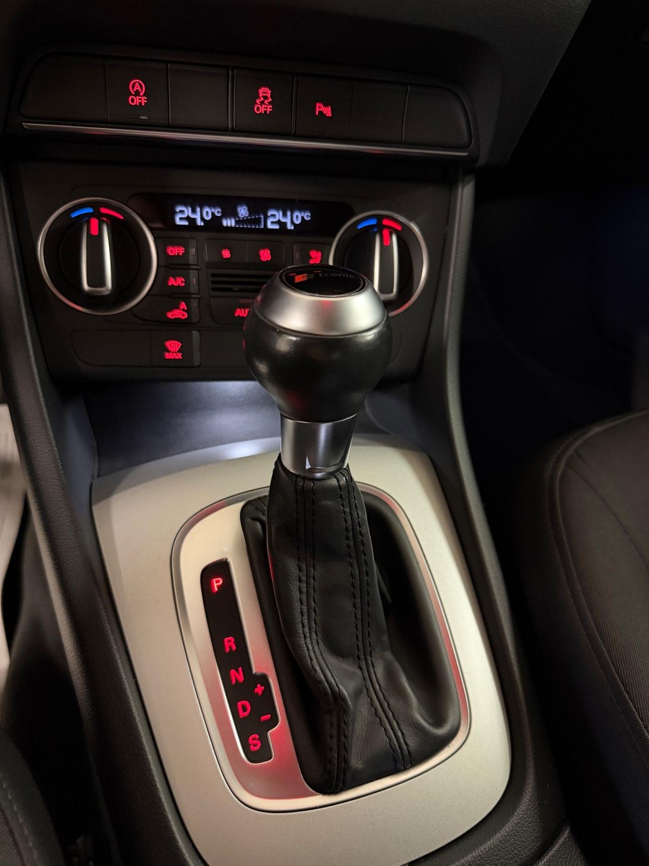 Audi Q3 2.0 TDI 150 CV Business