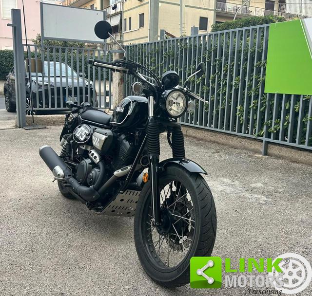 YAMAHA SCR 950 .