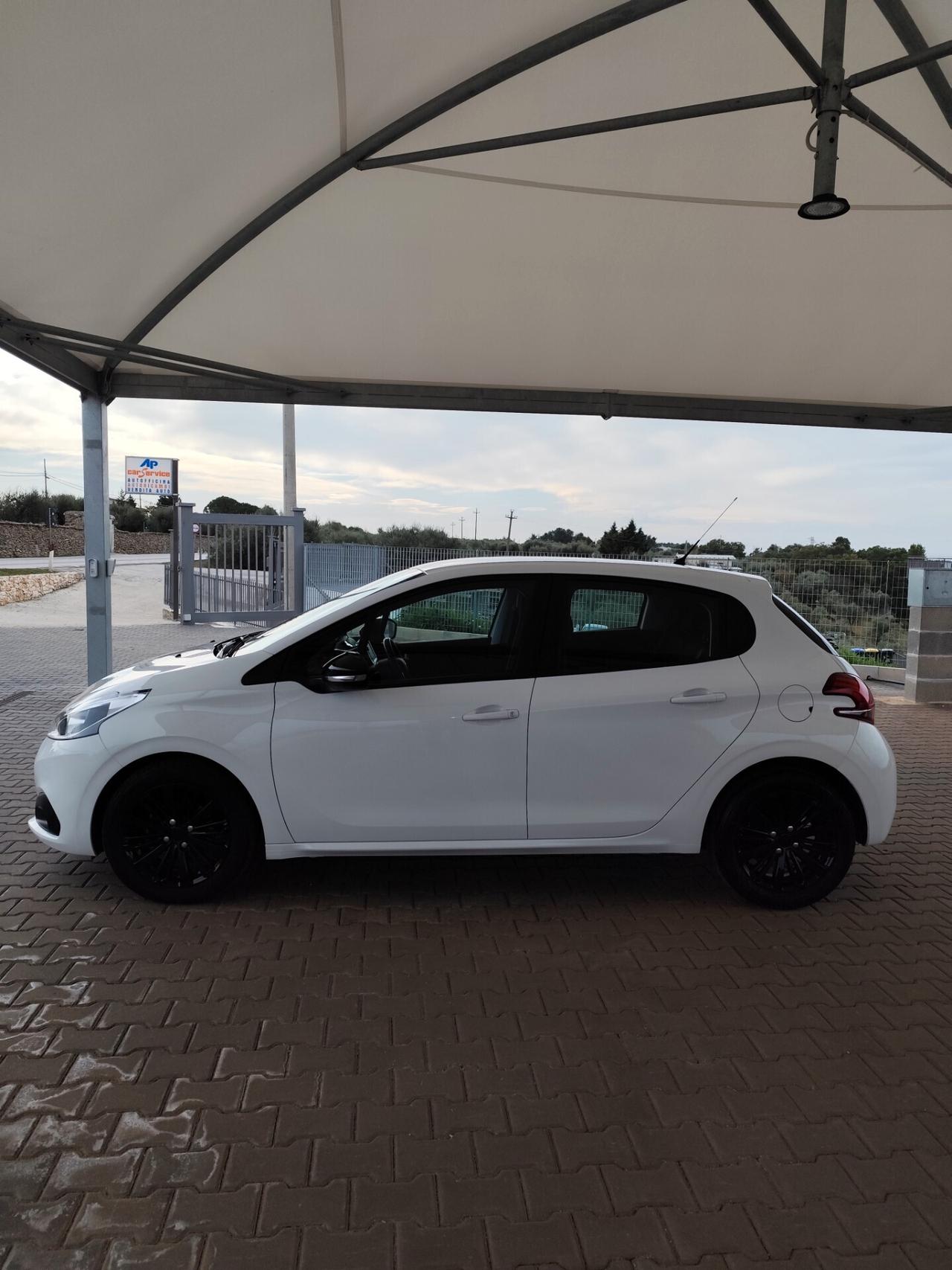 Peugeot 208 BlueHDi 75 S&S 5 porte Active