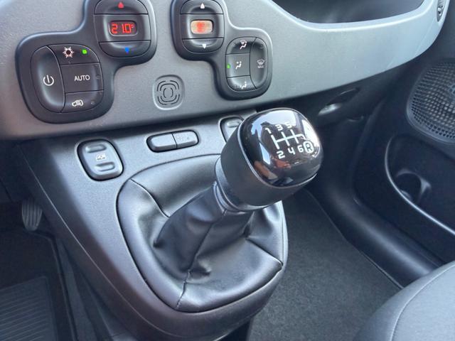 FIAT Panda 1.0 HYBRID CITY LIFE+CLIMATRONIC+SCHERMO+5POSTI