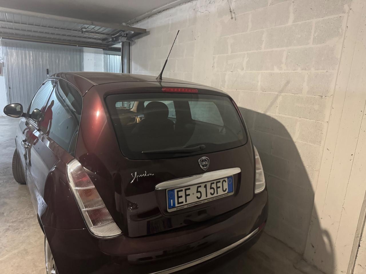 Lancia Ypsilon 1.2 69 CV Platinum introvabile