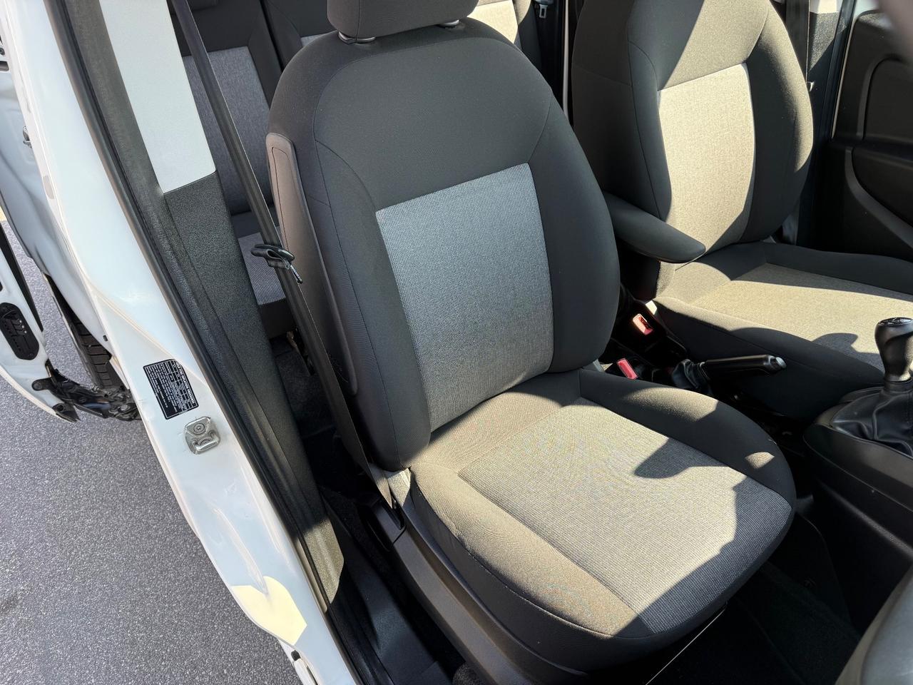 Fiat doblo 1.3 95 Cv 5 Posti