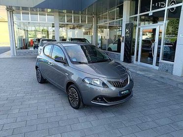 Lancia Ypsilon 1.0 Hybrid 69cv PLATINO AZIENDALE