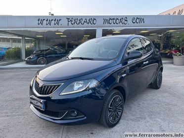 Lancia Ypsilon 1.0 FireFly 5 porte S&S Hybrid Ecochic Silver