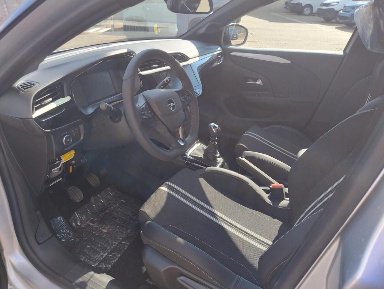 Opel Corsa 1.2 100 CV GS NUOVA DA IMMATRICOLARE