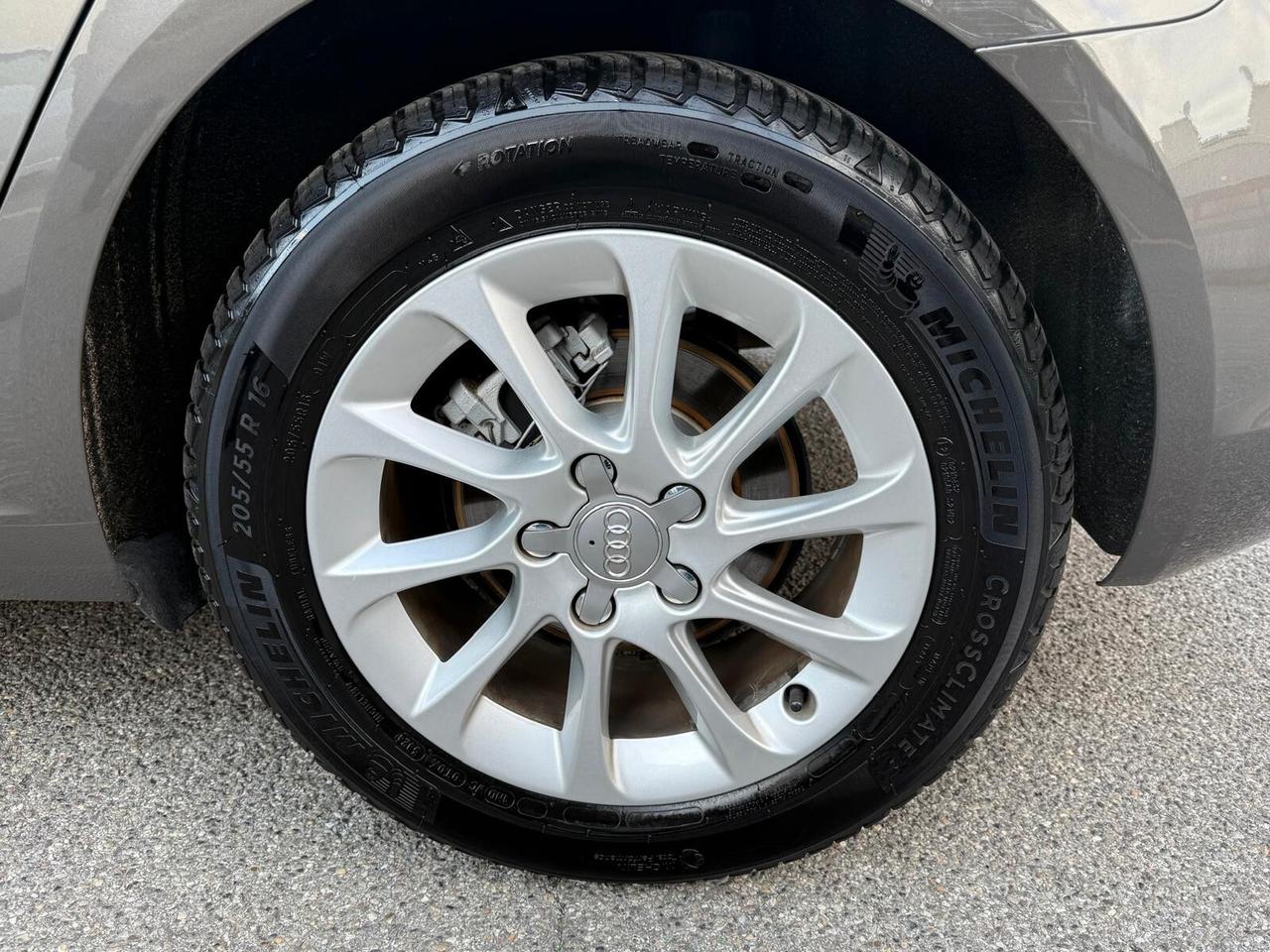 Audi A3 SPB 1.6 TDI 105 CV CR Attraction ***OK PER NUOVI NEOPATENTATI***