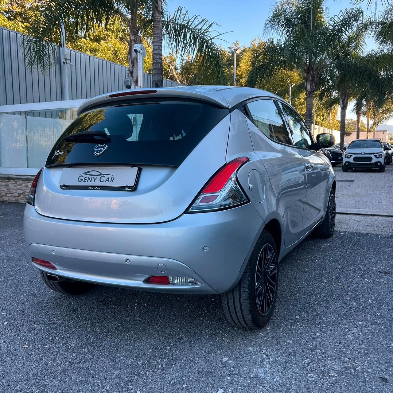 Lancia Ypsilon 1.2 69 CV 5 porte GPL Ecochic Gold