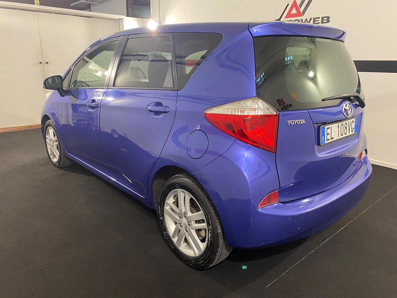 Toyota Verso-S 1.3 MT Style