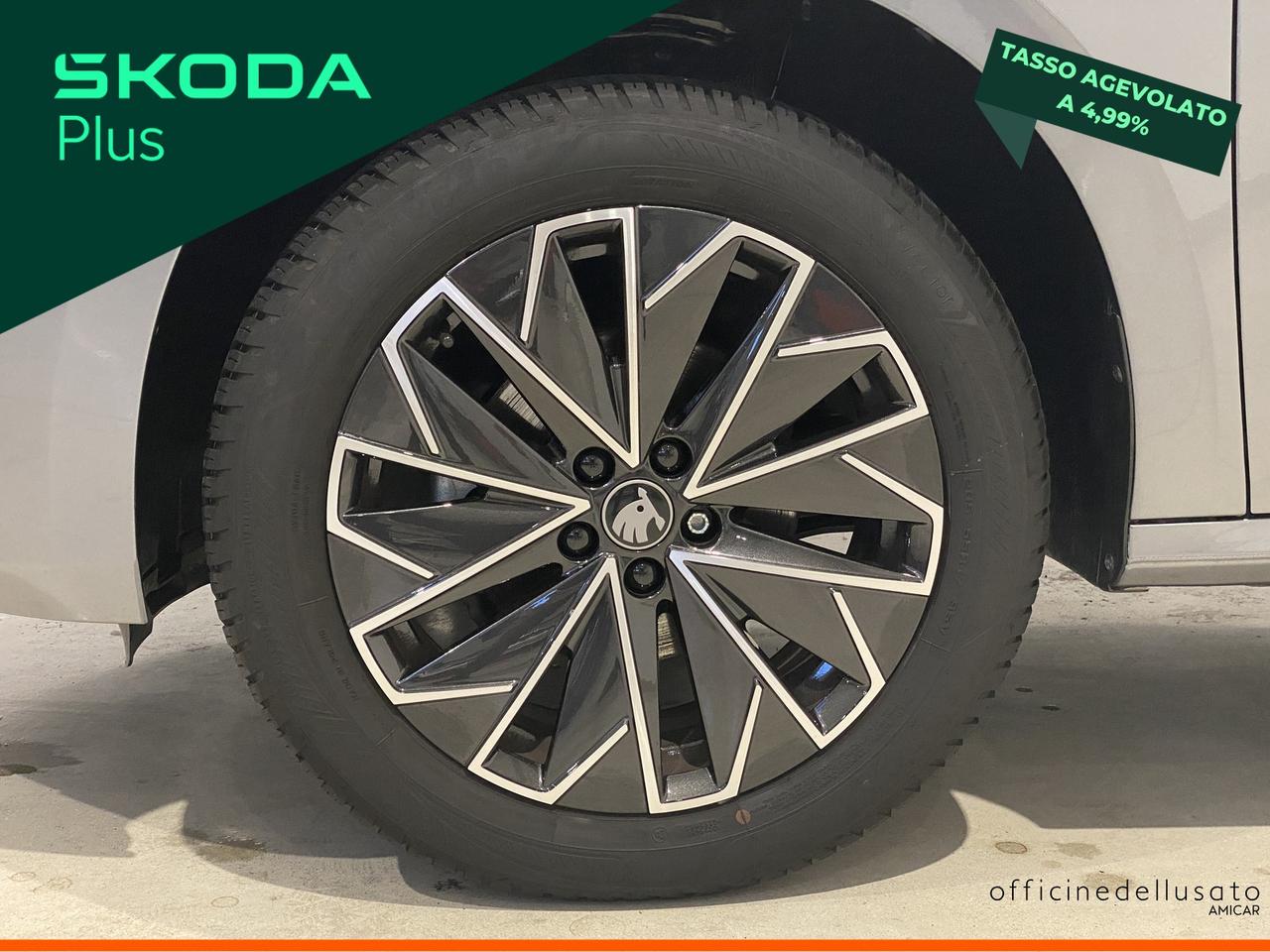 Skoda Kamiq 1.0 tsi 115cv black dots