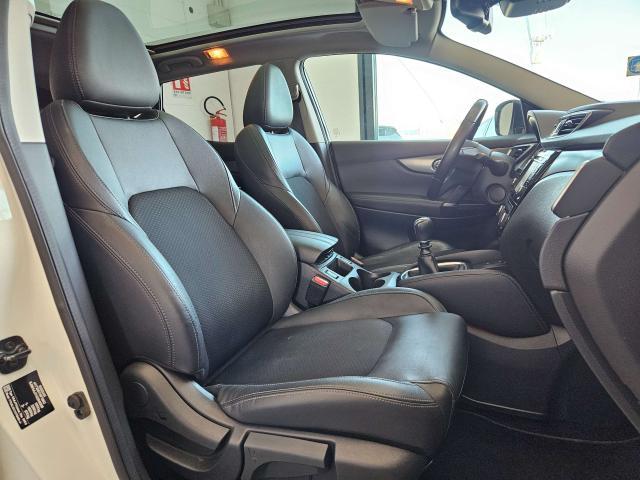 Nissan Qashqai 1.5 dci Tekna 110cv /tetto panoramico/telecamera
