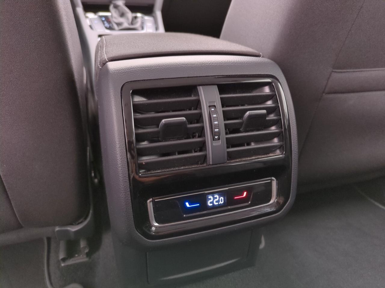 Volkswagen Passat Variant 2.0 TDI SCR EVO DSG Business