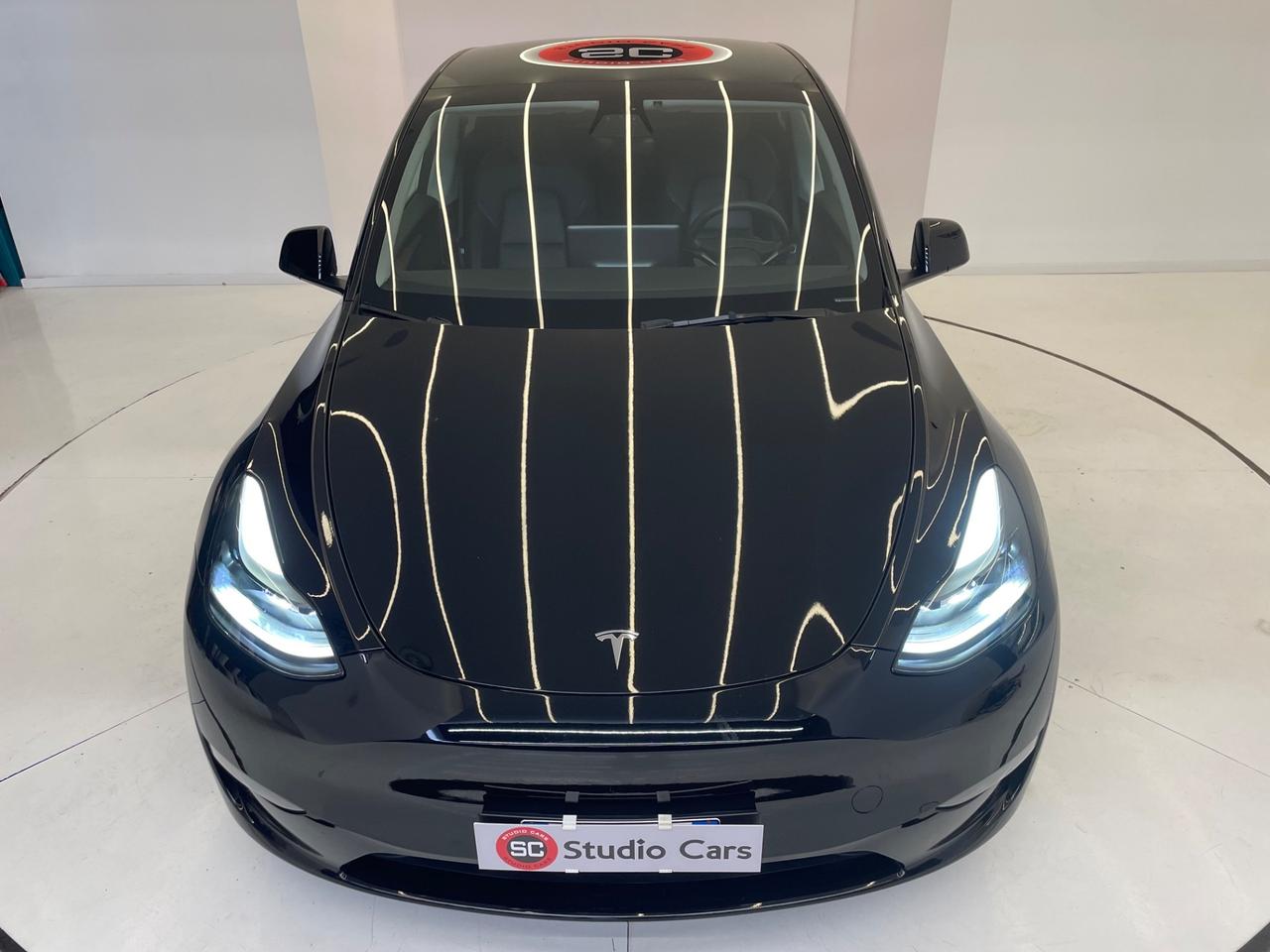 Tesla Model Y AWD Performance