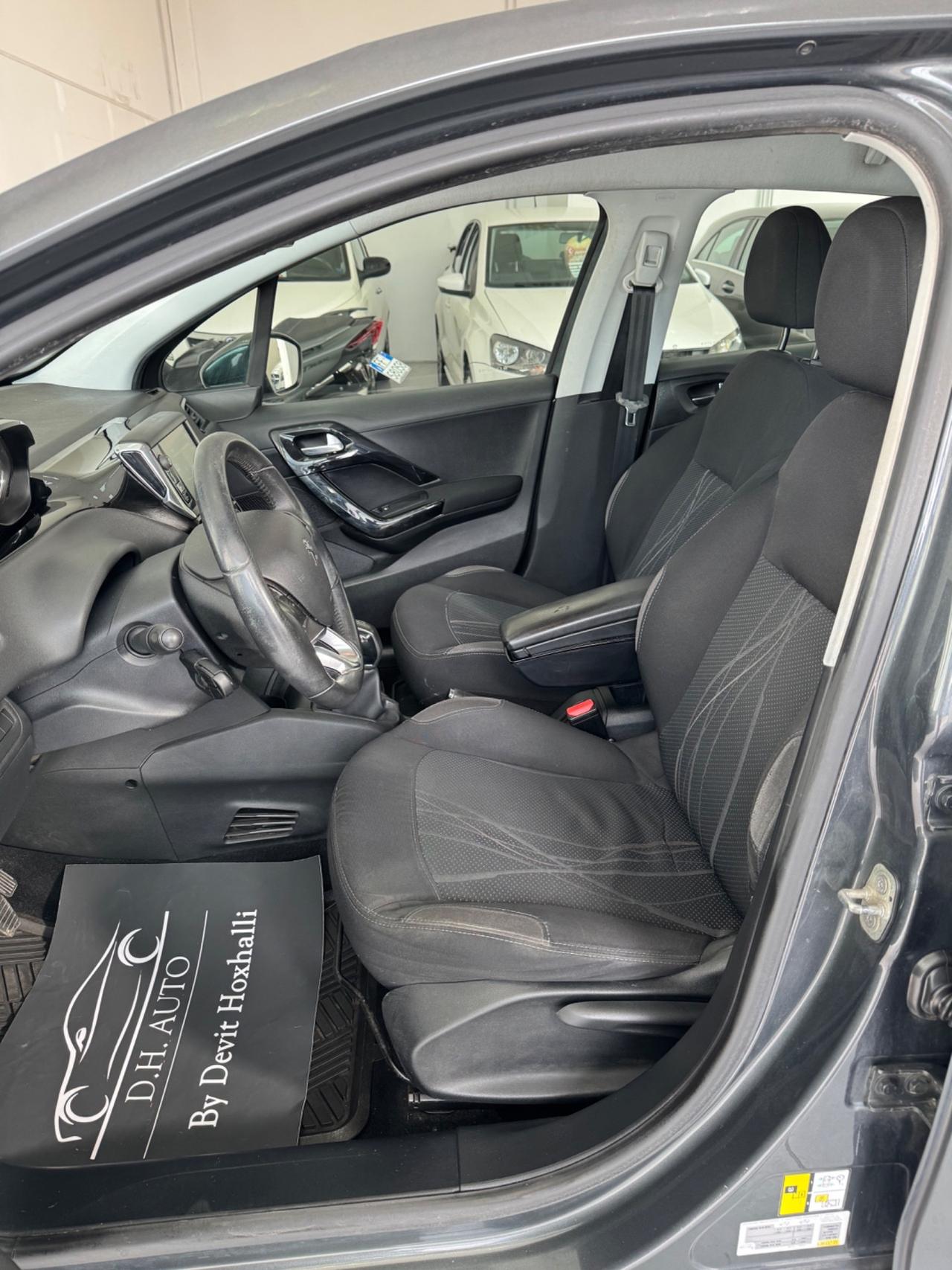 Peugeot 208 1.4 HDi 68 CV 5 porte Active