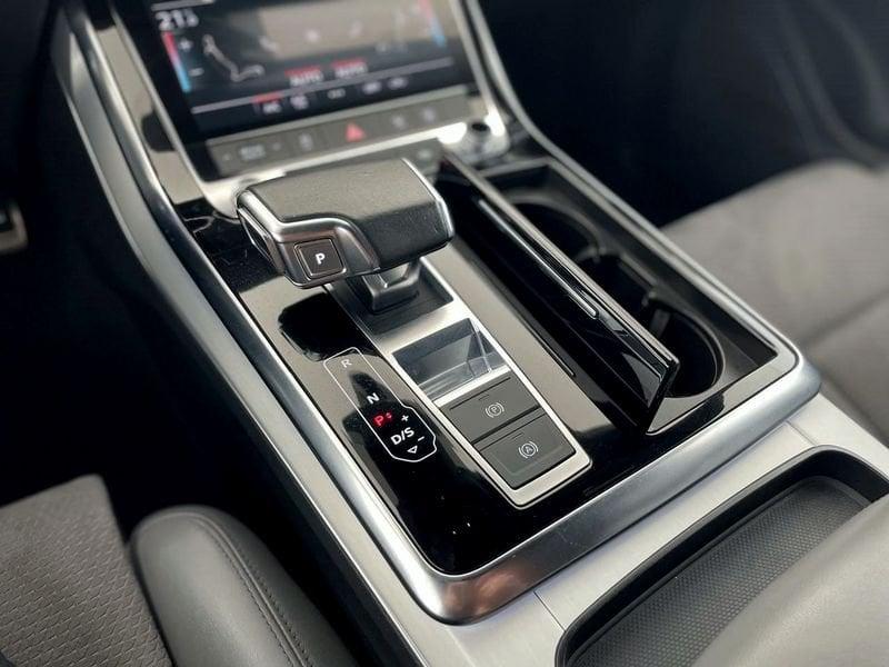 Audi Q8 Q8 50 TDI 286 CV quattro tiptronic Sport