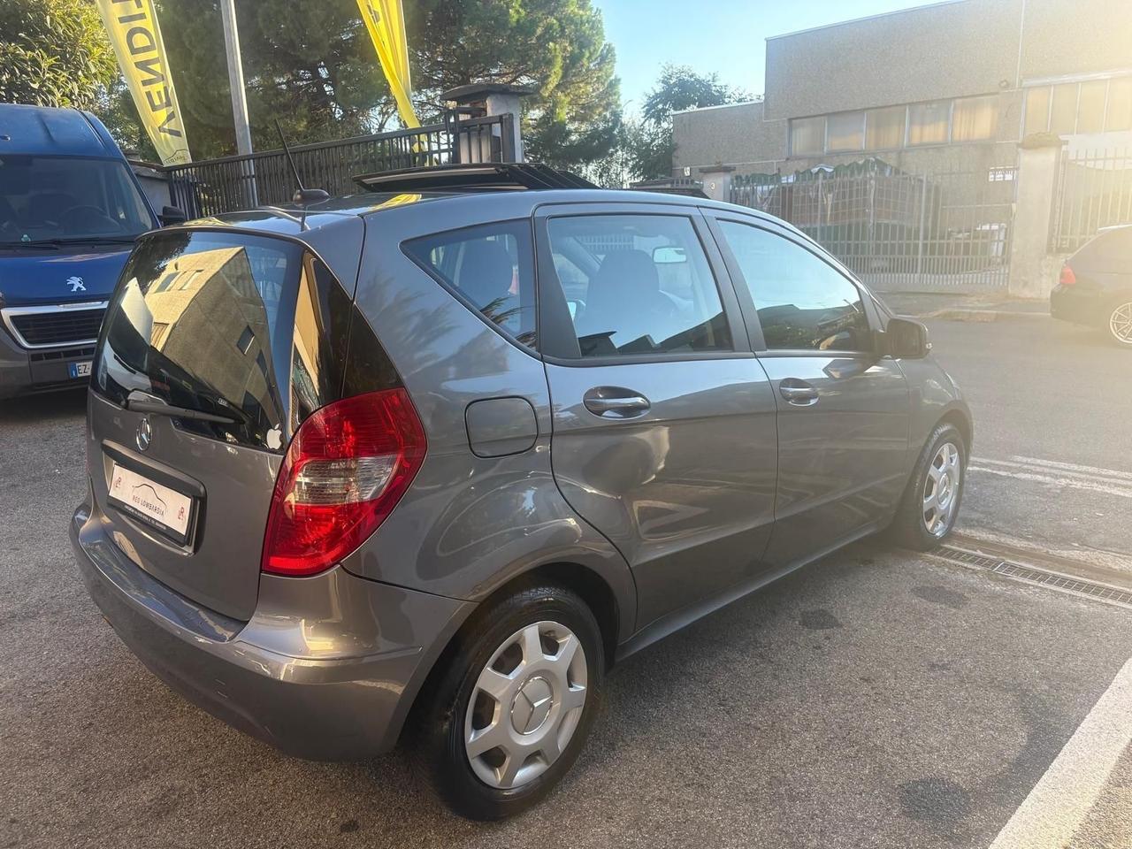 Mercedes-benz A 160 BlueEFFICIENCY Elegance