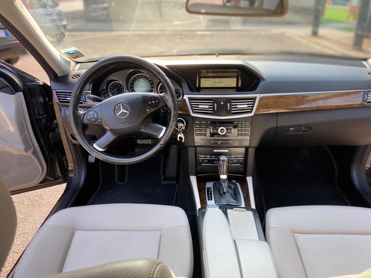 Mercedes-benz E 250 E BlueEFFICIENCY Avantgarde
